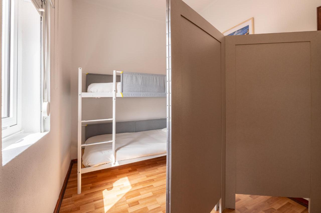 Downtown A Whole House Duplex Designed For Remote Work And Near Metro Lapa Affittacamere Oporto
